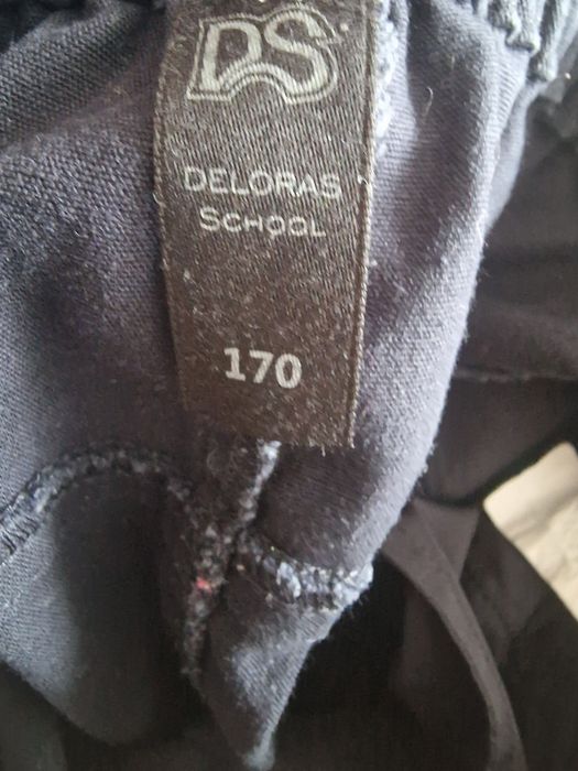 Школьная одежда в идеально состоянии