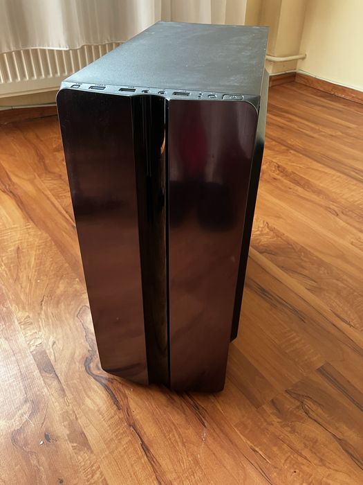 Carcasă PC ATX - stare foarte bună