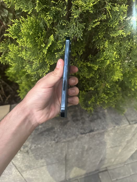 Продам телефон Айфон 12 Pro Max 128Gb