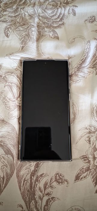 Продавам телефон Samsung s23 Ultra