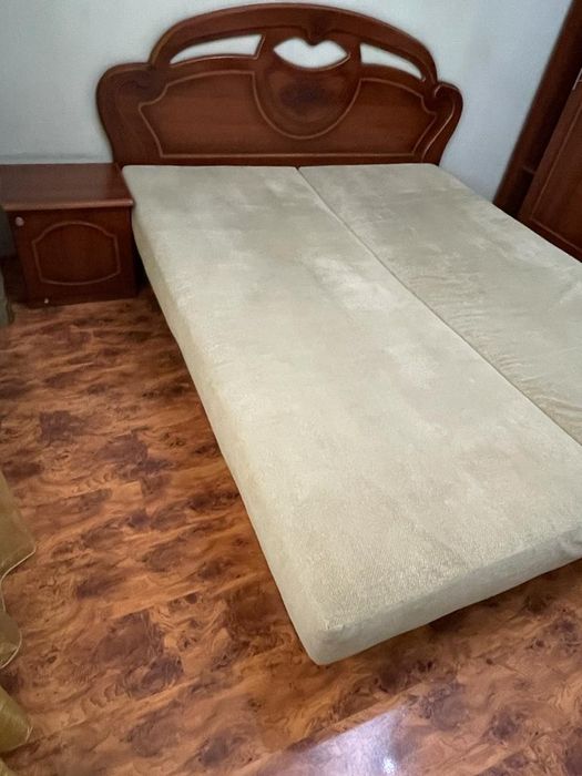 Спальный гарнитур