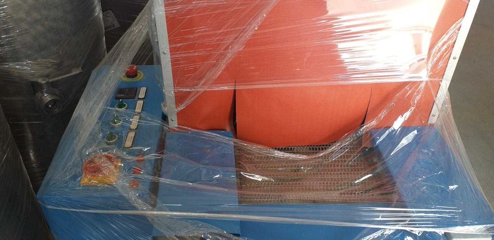 Tunel ambalare-folie termocontractibila si Etichete SHINK SLEAVE. Nou!