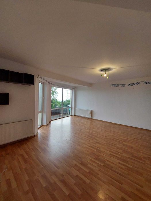 Casa tip duplex de inchiriat