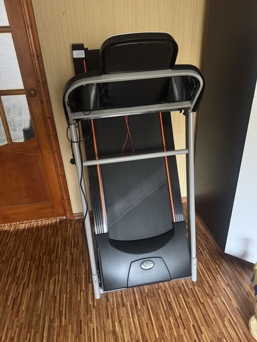 Продам беговую дорожку