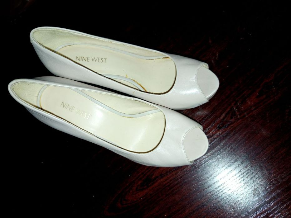 На лето белые туфли