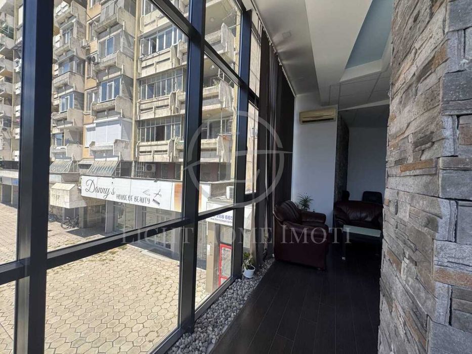 Продава се Офис в Пловдив, Център - 120 кв.м за 2125 €/кв.м - Снимка #9
