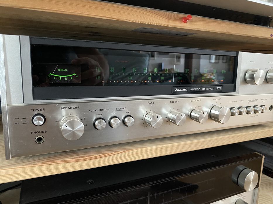 Sansui 771 – Receiver vintage de colecție