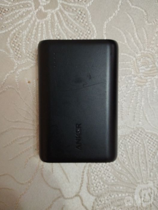 Powerbank sotiladi holati ideal narxi 160 ming sigimi 10 000 mah