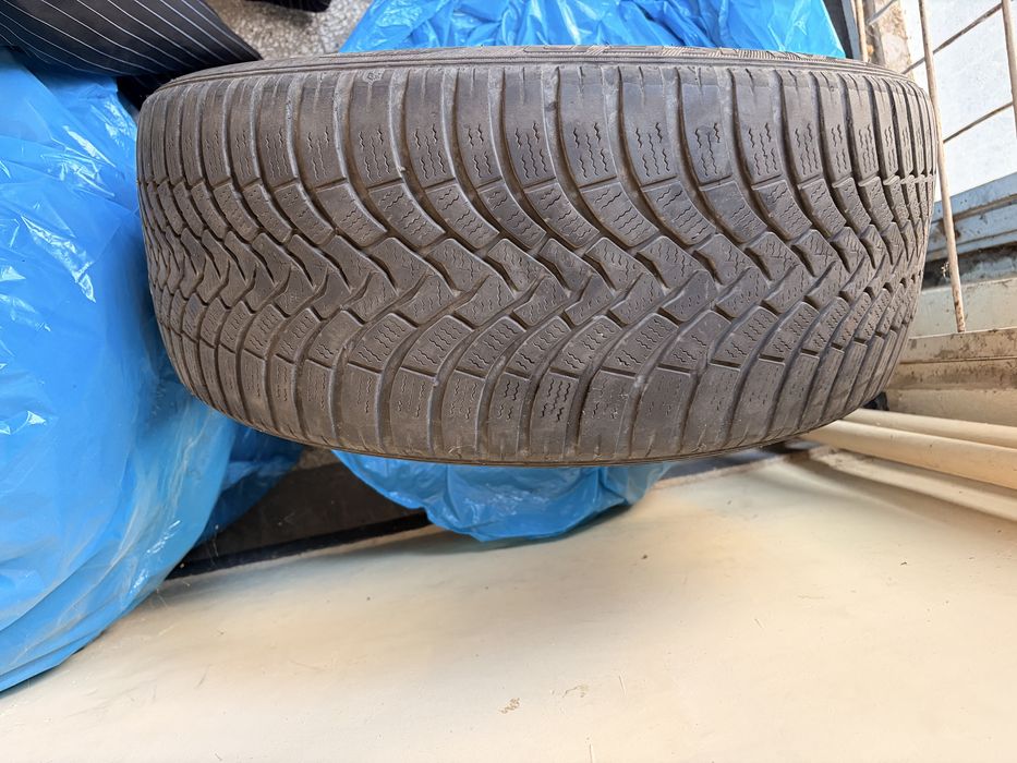 Зимни гуми  Falken Eurowinter