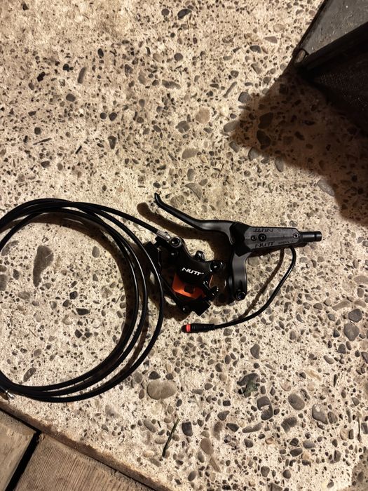 frana hidraulica pentru trotineta electrica