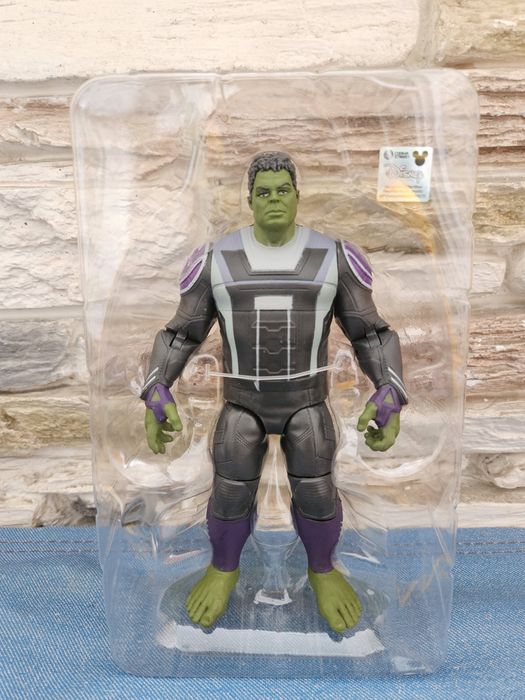 Продам игрушки Marvel