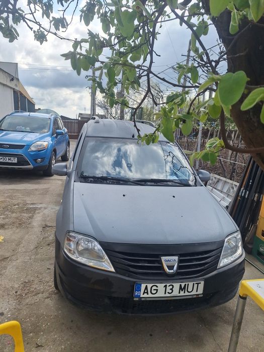 Vând sau schimb cu  platformă sau duba mai mare