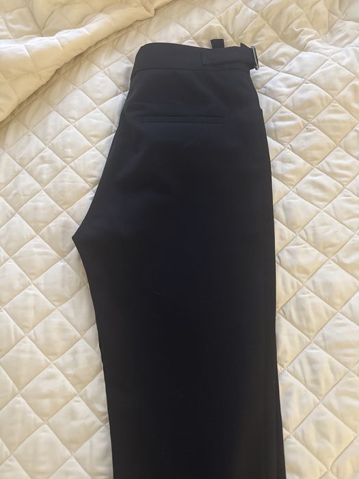 Брюки черные марки COS