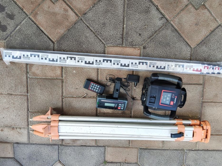 Laser de exterior cu dubla panta  WURT RL 5-14 că și nou