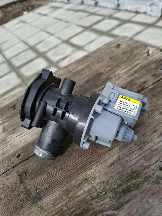 Продам запчасти на стиралку