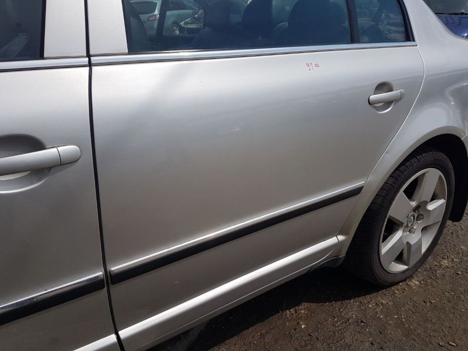 Usa / Portiera Stanga Spate Skoda Superb 1 2002 - 2008 Cod Culoare 9102