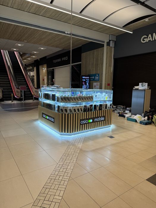 Витрины и островки на заказ