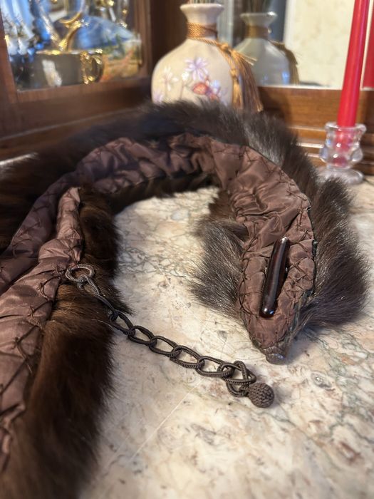 Guler blana de zibelina (samur)