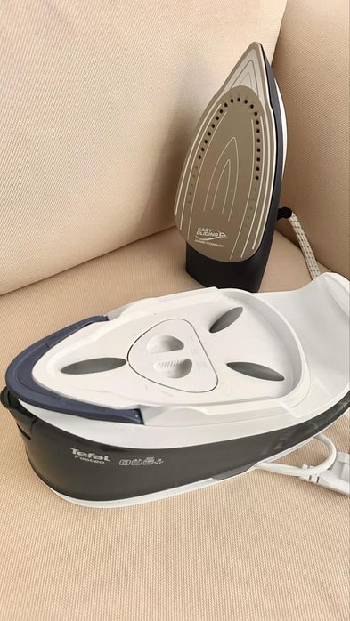 Statie de calcat Tefal Fasteo Maxi SV6040E0