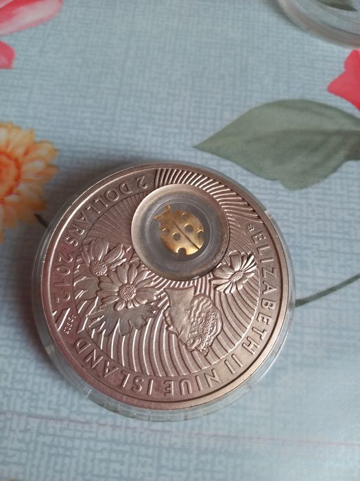 Монета коллекционная