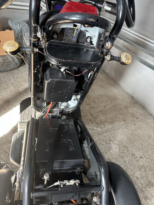 Vând tricicleta electrica, folosita foarte putin, in stare foarte buna