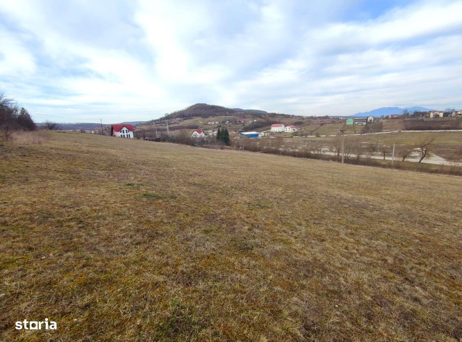 Teren intravilan Valea Castailor zona Rombat
