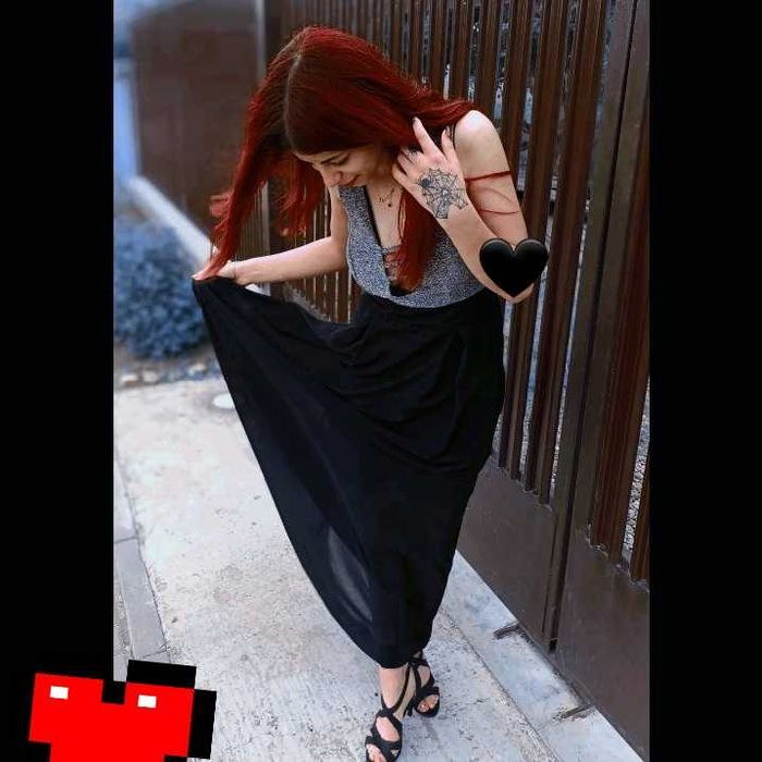 Vând rochie impecabilă