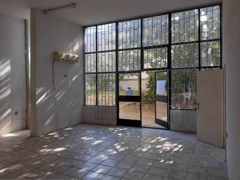 Дава се под наем Магазин в Бургас, Център - 80 кв.м за 340 € - Снимка #2