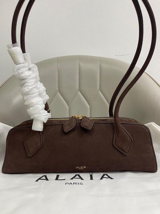 Alaia le teckel естествен велур