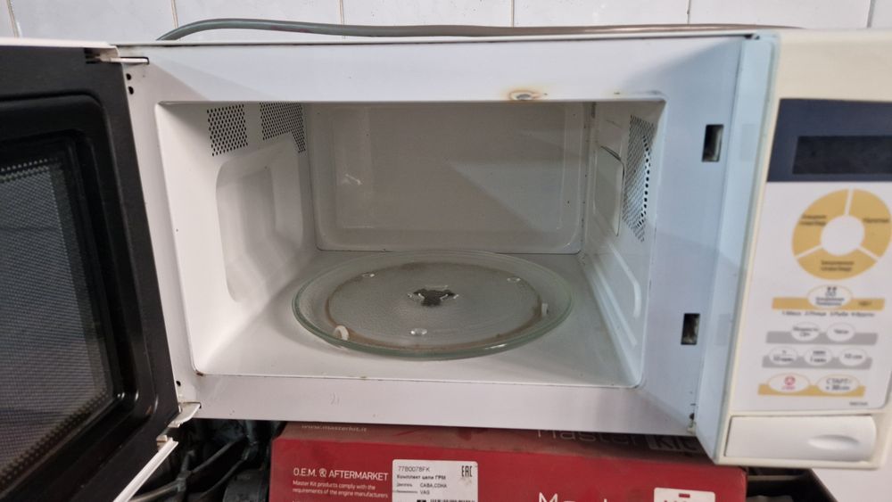 Микроволновая печь