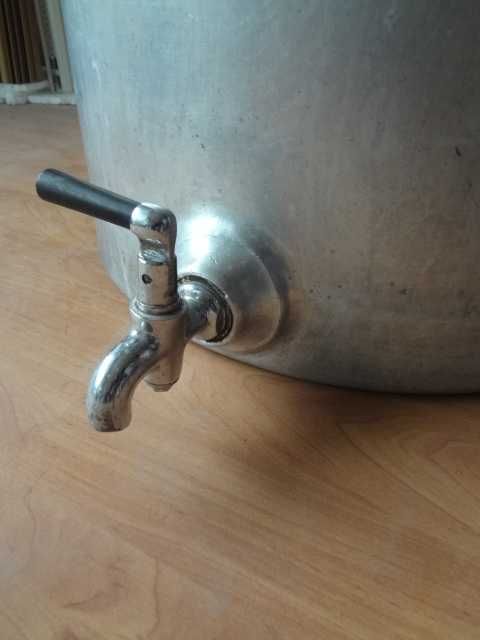 Много голям съд - казан ( бака ) - 100 литра