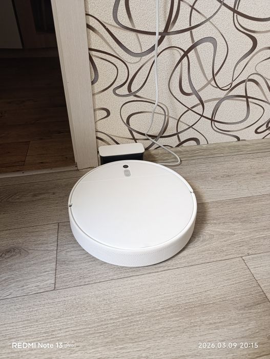 Продам робот пылесос