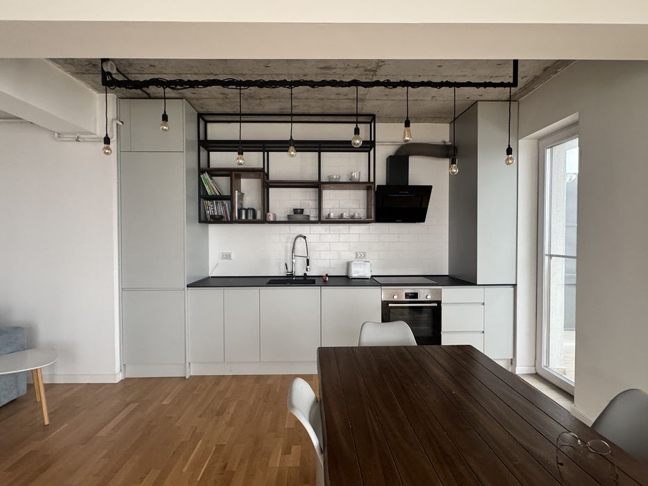 Apartament  3 camere - complet mobilat - 2 locuri parcare