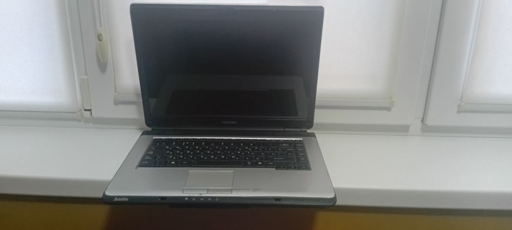 Ноутбук Toshiba satellite