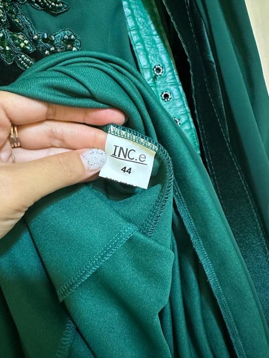 Шикарное платье в пол