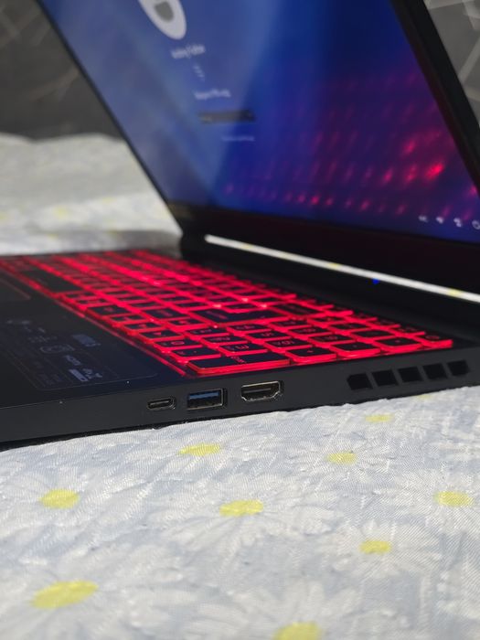 Продам игровой ноутбук i5/1650/32