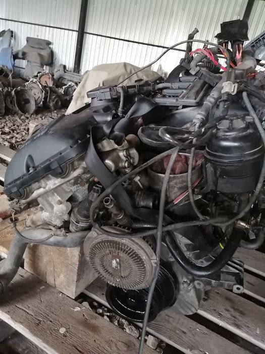 Двигатель бмв м 54  2,5