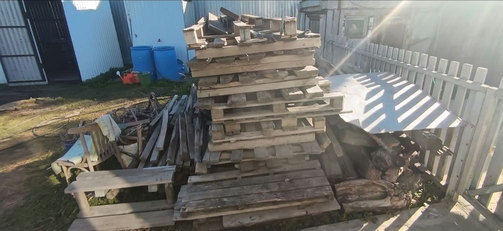 Продам на дрова.