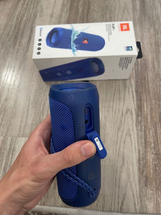 JBL Flip 4, Blue. Baterie nouă
