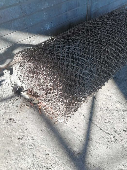 Plasa împletită de gard