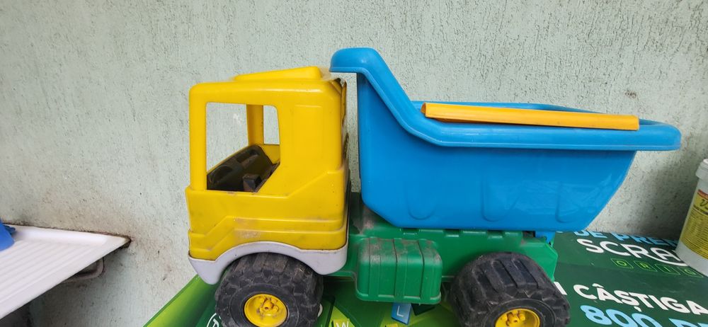 Camion de nisip jucarie