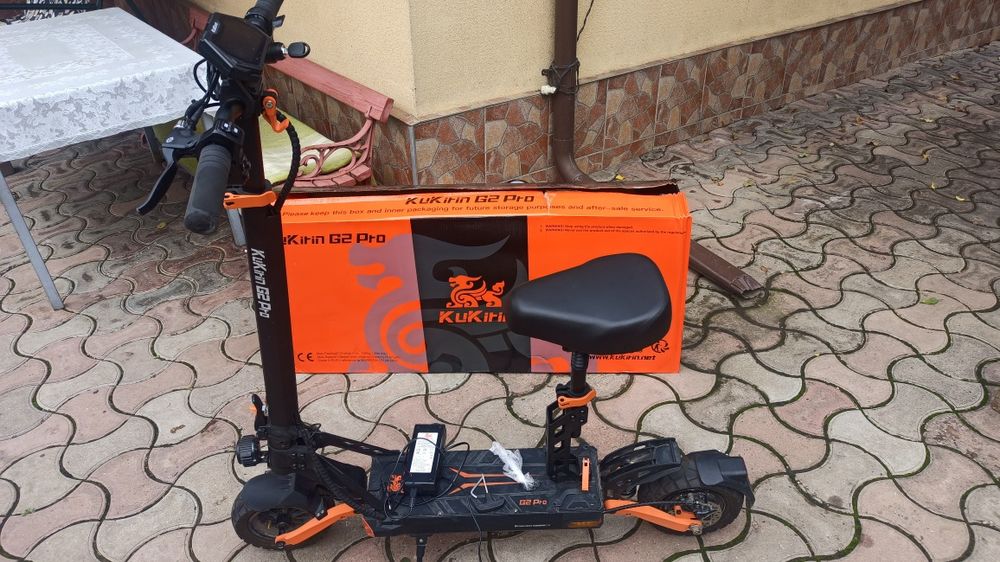Vând trotineta kugo kirin G2 Pro 2025