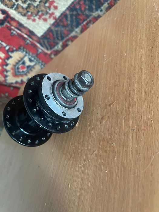 Втулка передняя бу