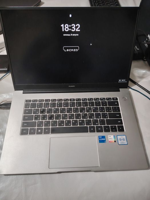 Ноутбук huawei i5