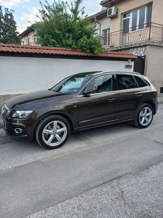 Ауди Q5 2011г.2.0 бензин