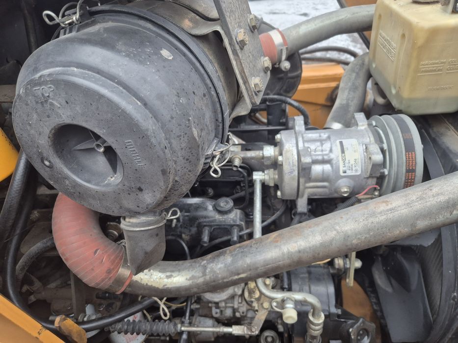 Экскаватор погрузчик