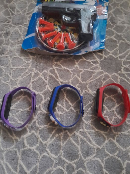 Часы детские электронные