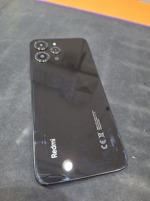 Redmi 12 (256) с зарядкой