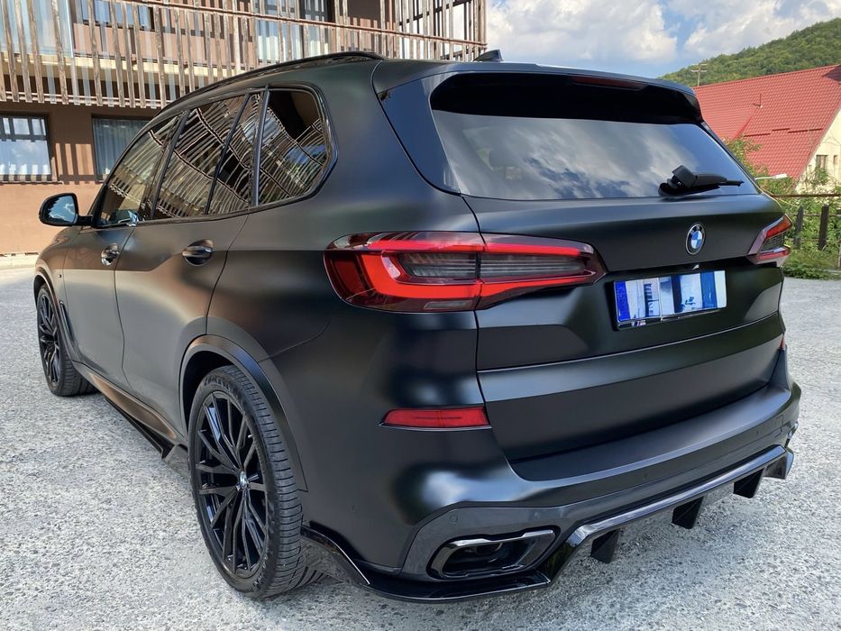 Vand sau predau leasing BMW X5 M50i Individual