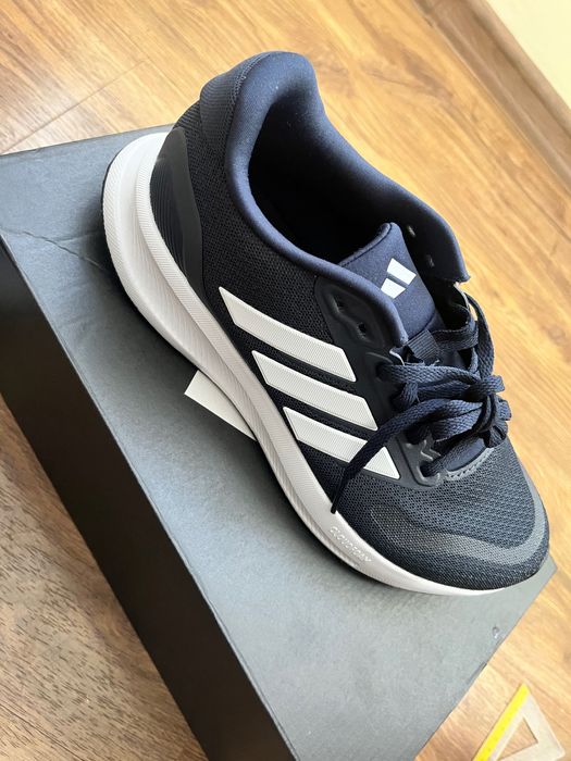 Оригинални маратонки нови